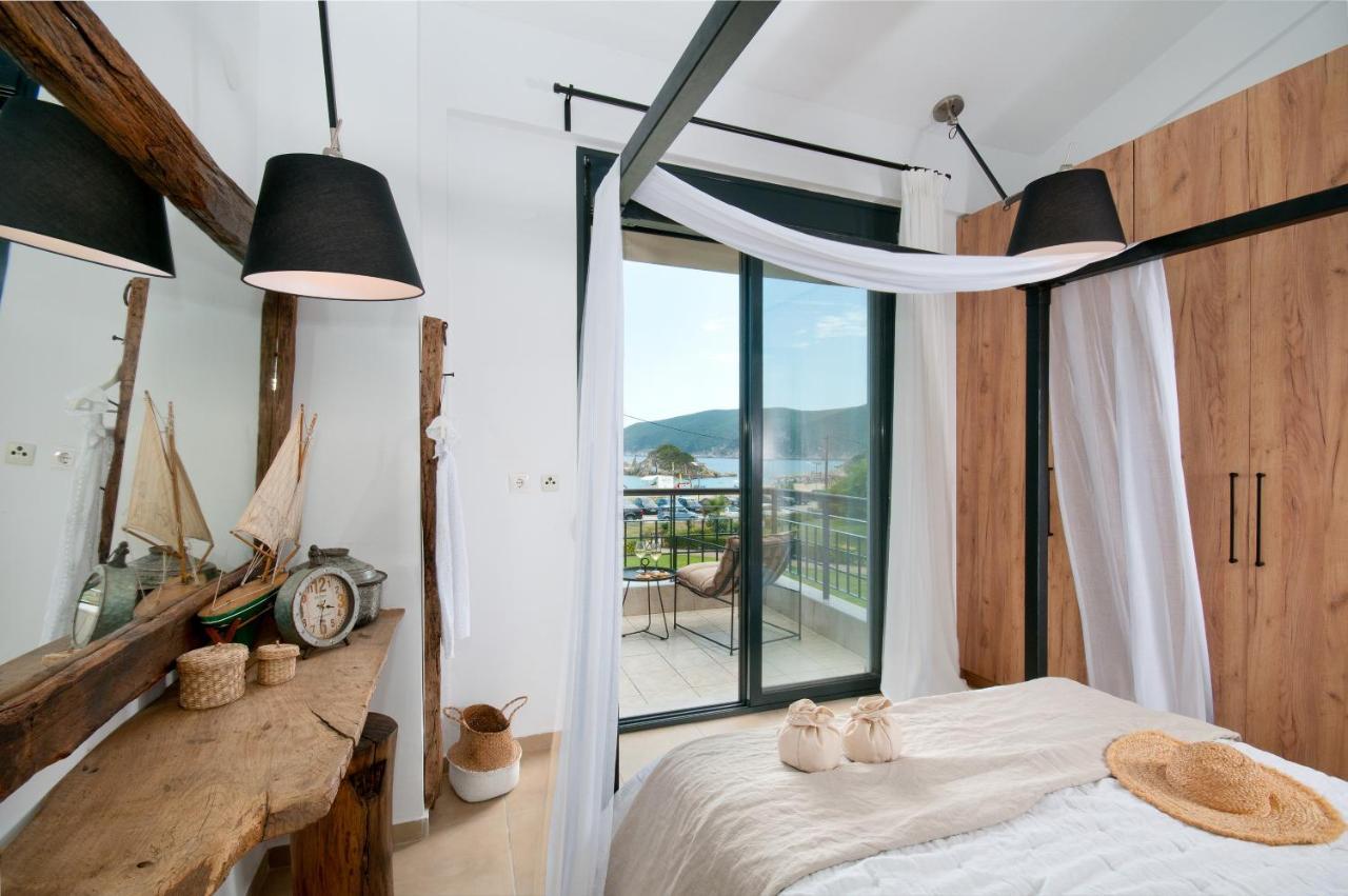 Seathon Seafront Beach Villa In Kalamitsi Buitenkant foto