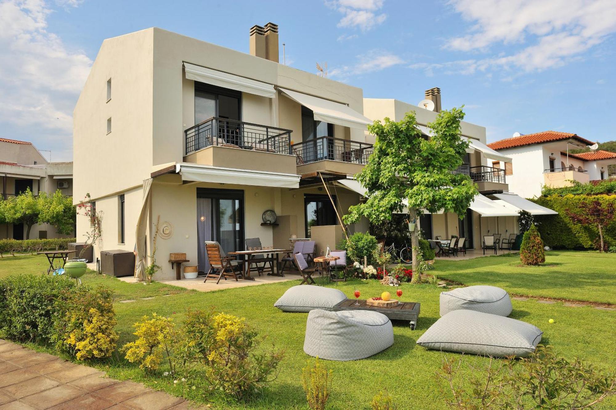 Seathon Seafront Beach Villa In Kalamitsi Buitenkant foto
